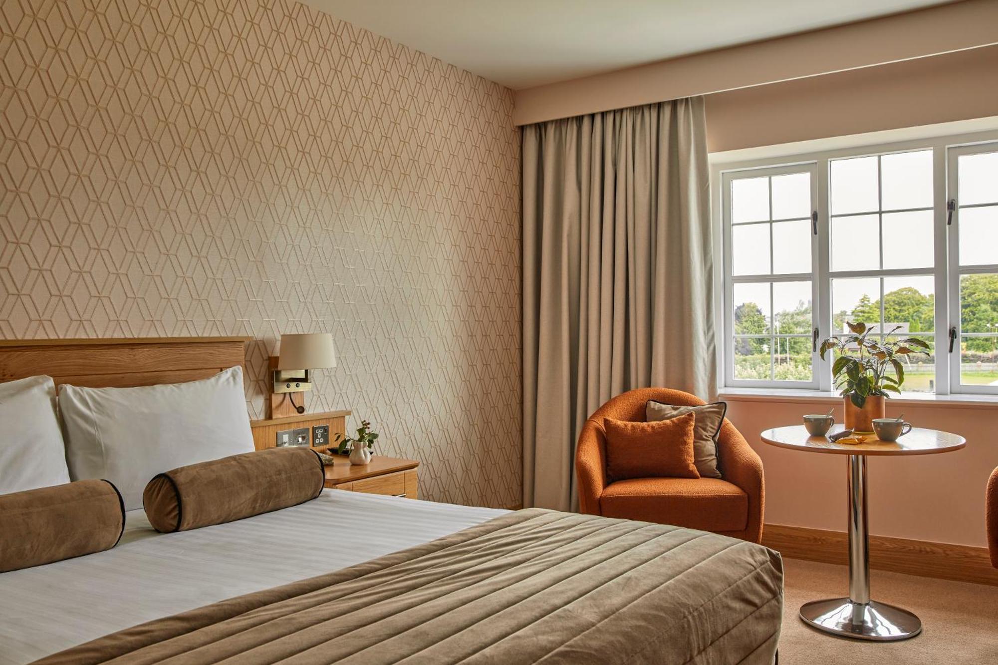 County Arms Birr Hotel Buitenkant foto