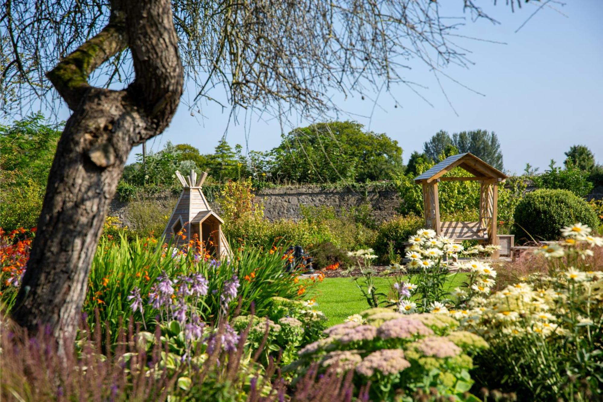 County Arms Birr Hotel Buitenkant foto