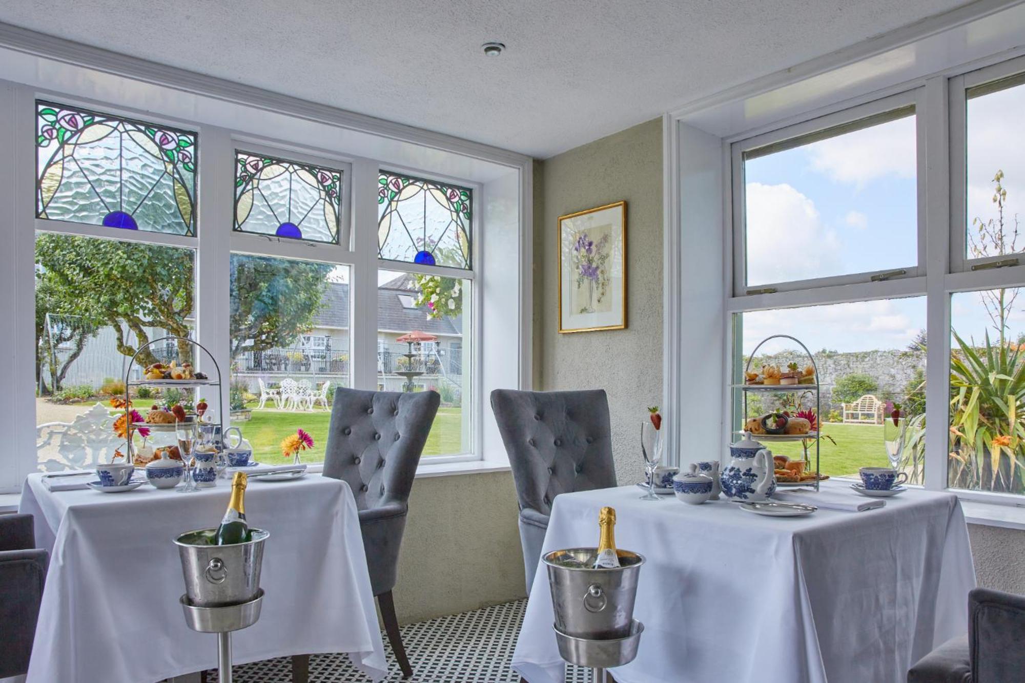 County Arms Birr Hotel Buitenkant foto