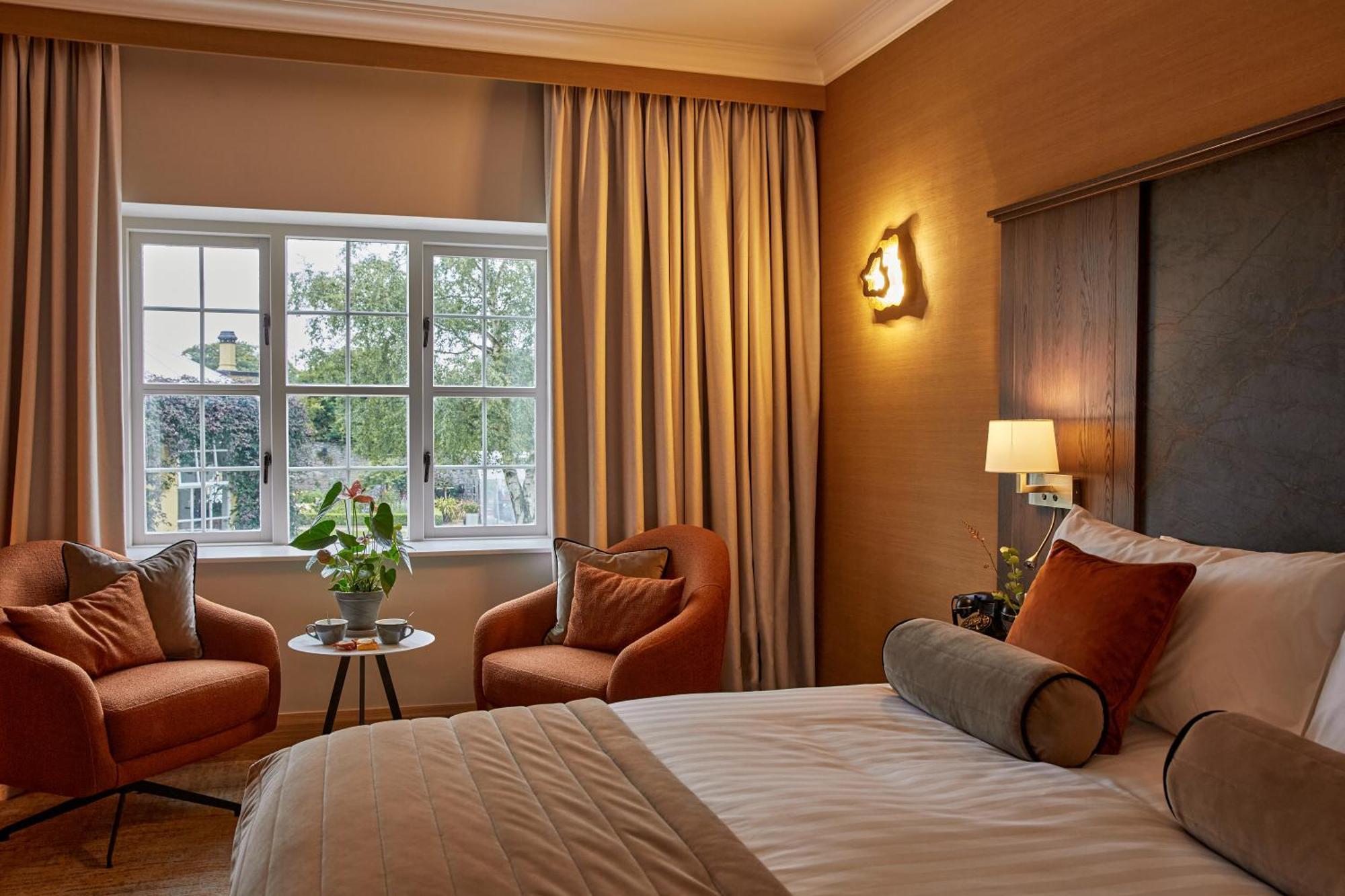 County Arms Birr Hotel Buitenkant foto